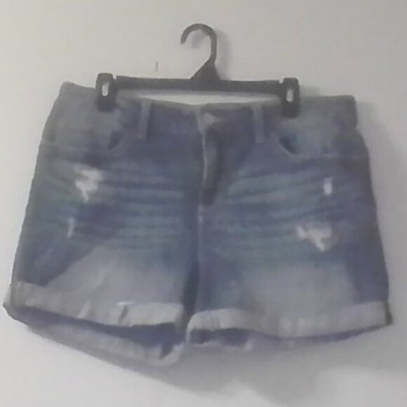 Denim short - Picture 1 of 3